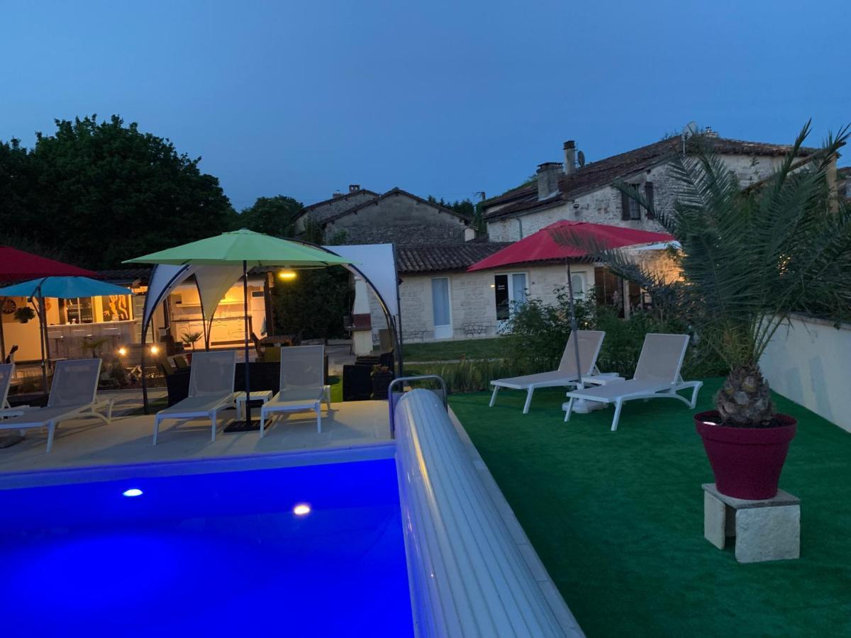 Blanzaguet-Saint-Cybard Le Jardin Des Hirondelles B&B 외부 사진